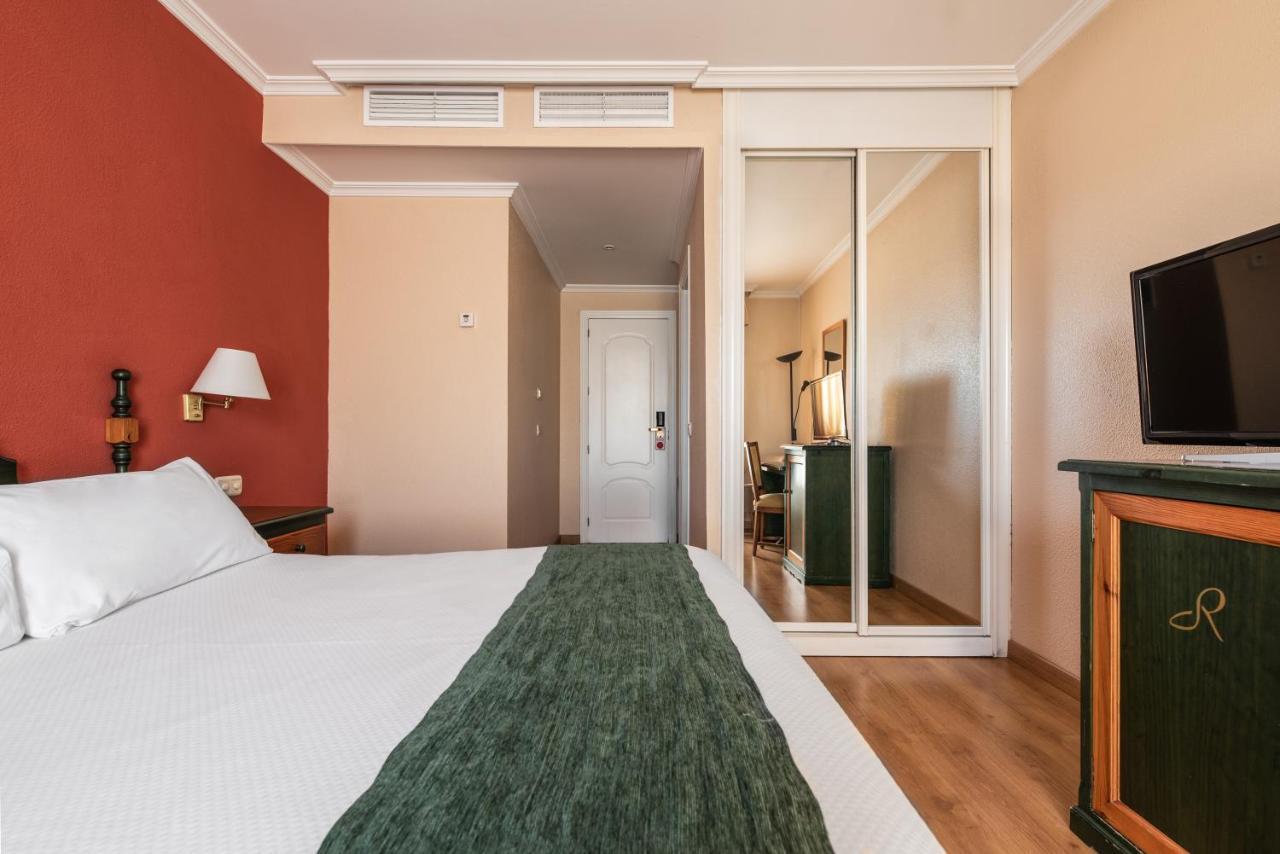Hotel Rio バダホス エクステリア 写真